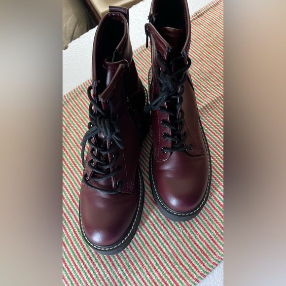 Madden Girl Shoes - Brand new Madden Girl combat shoes size 6